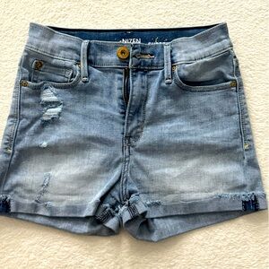 🌟 FLASH SALE - Levi Denizen Shortie Denim Shorts - Size 3
